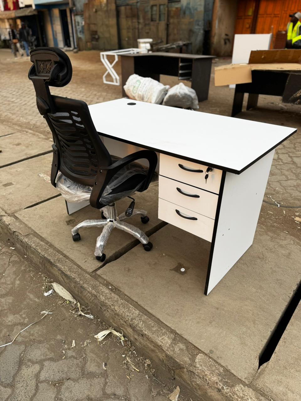 Office desk 