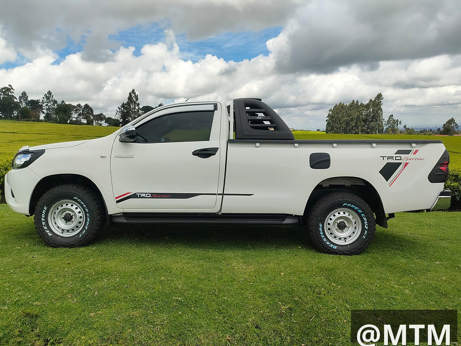 toyota hilux revo
