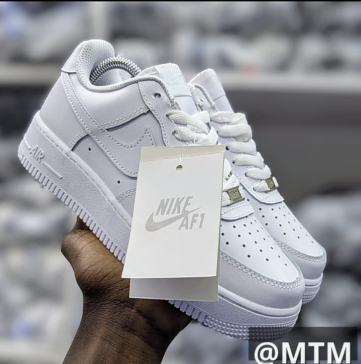 UNISEX SNEAKERS 