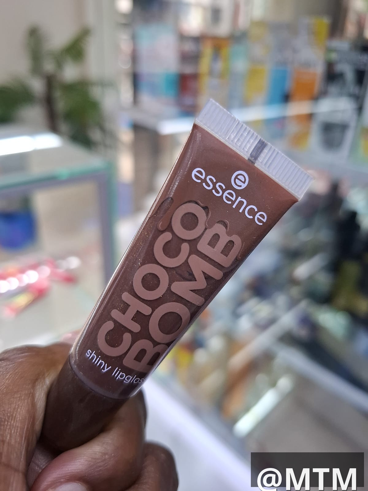 Essence Juicy Bomb lipgloss 
