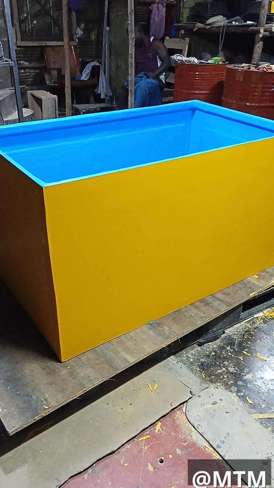 saloon sinks,Lab sinks and flower pots 