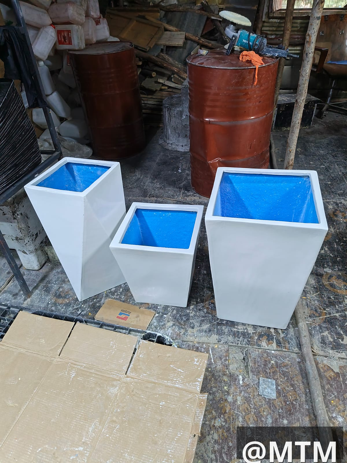saloon sinks,Lab sinks and flower pots 