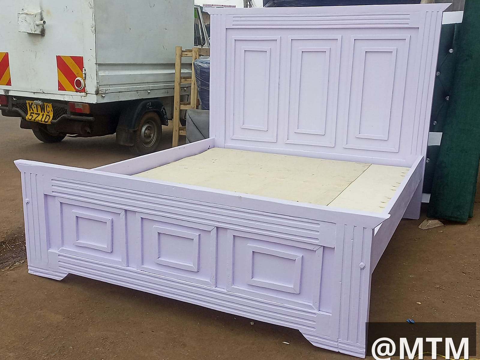 5*6 wooden bed