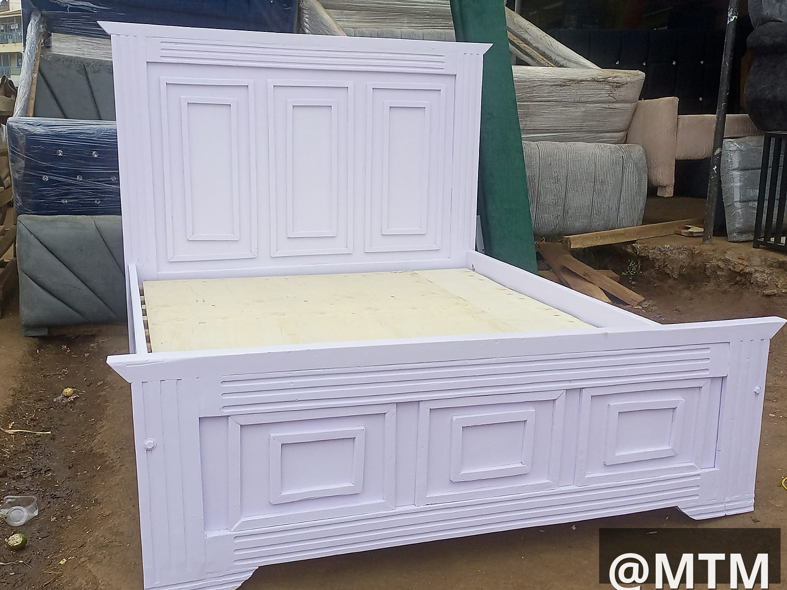 5*6 wooden bed