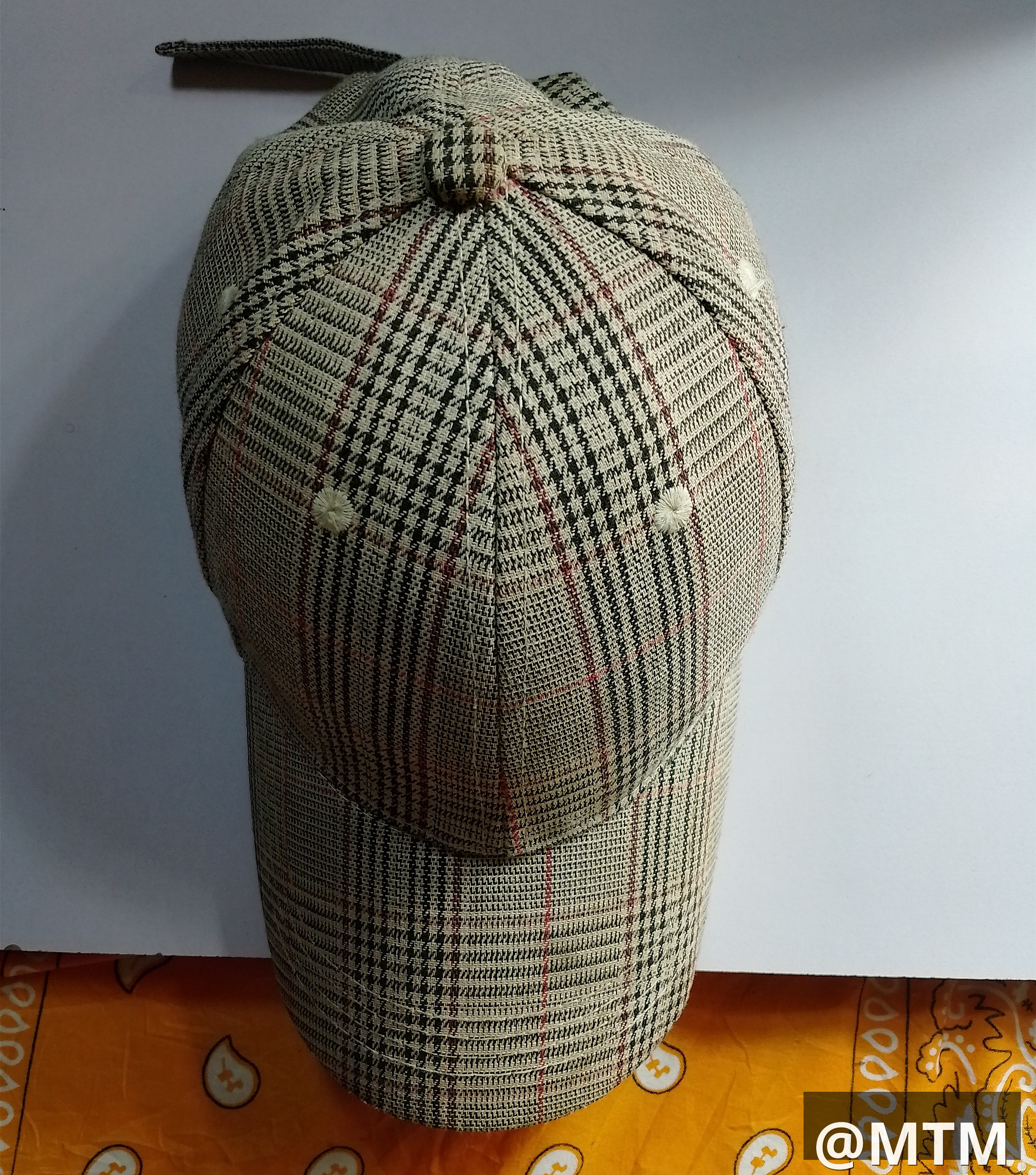 baseball caps