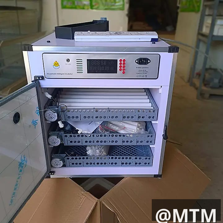 Mini incubators ranging from 64 to 204 eggs capacity