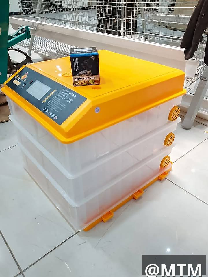 Mini incubators ranging from 64 to 204 eggs capacity