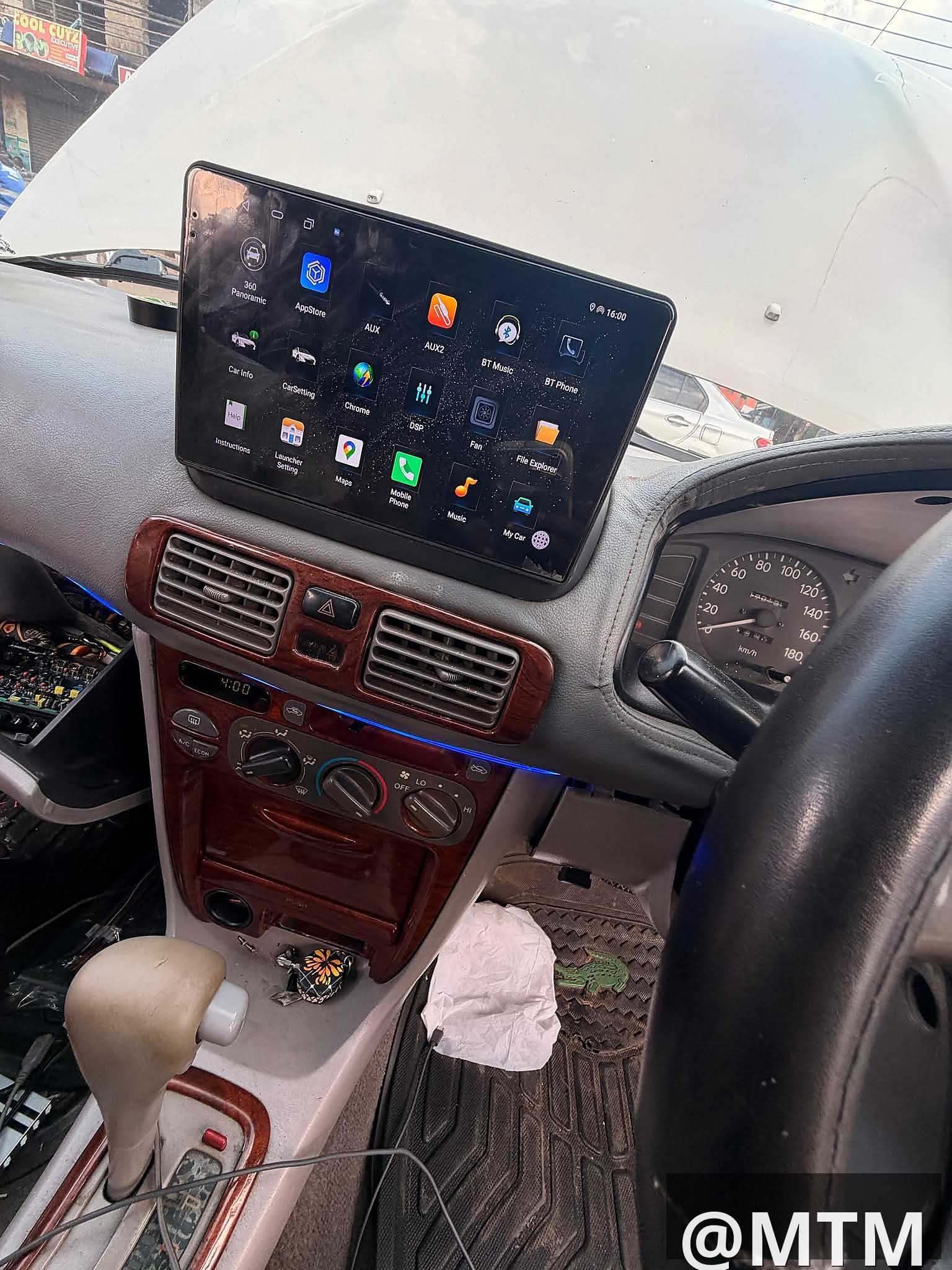 car android radio 