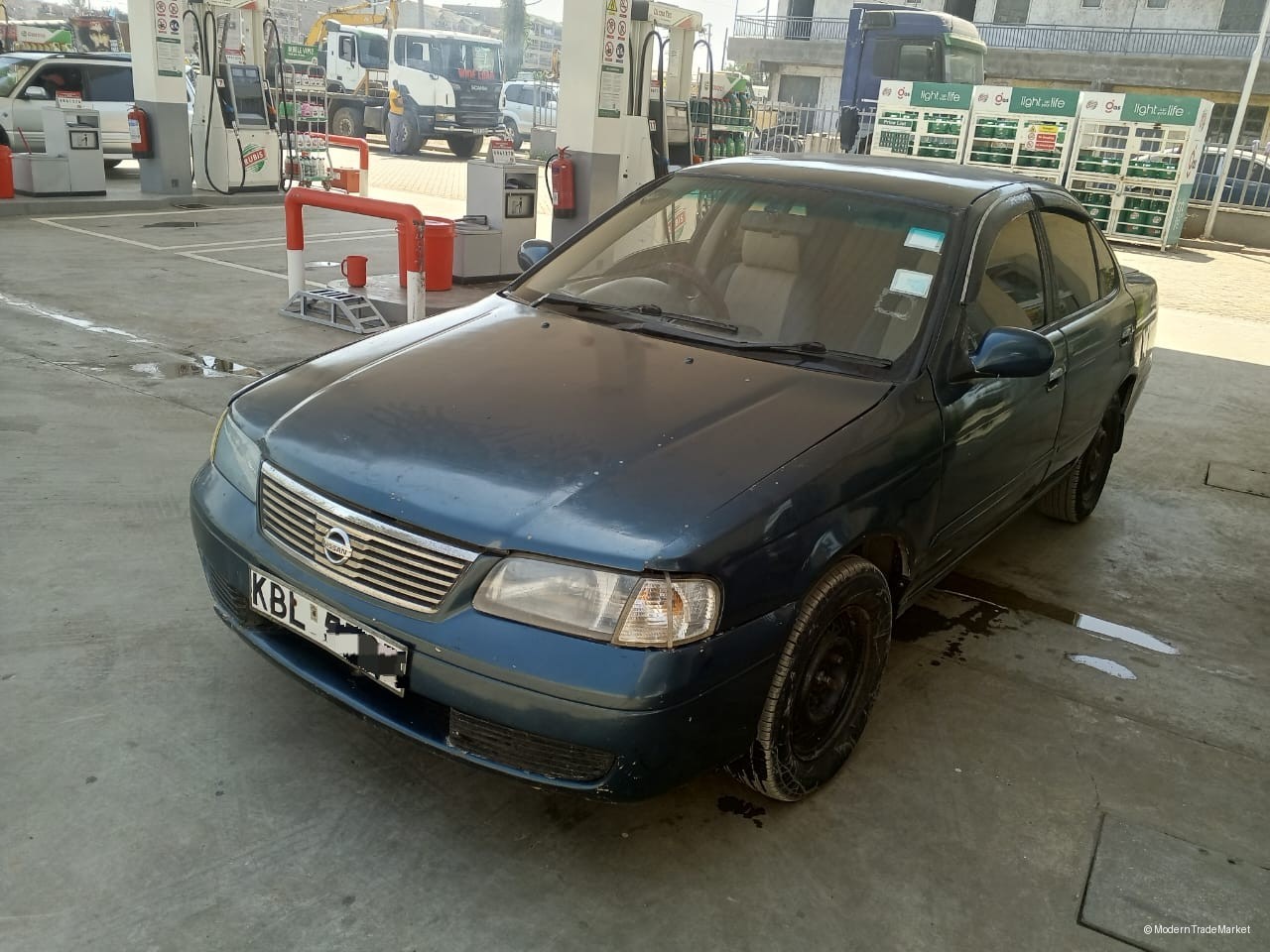 NISSAN SUNNY B15
