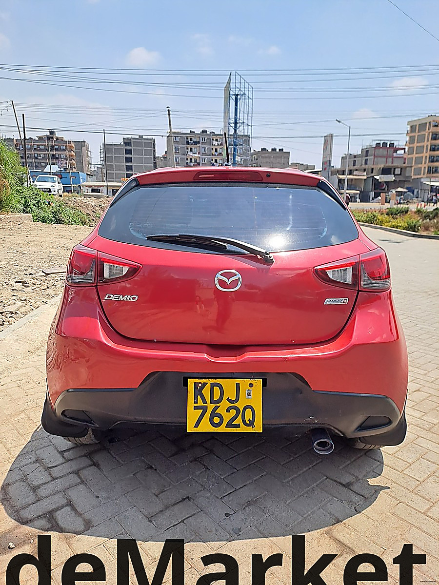 Mazda Demio 