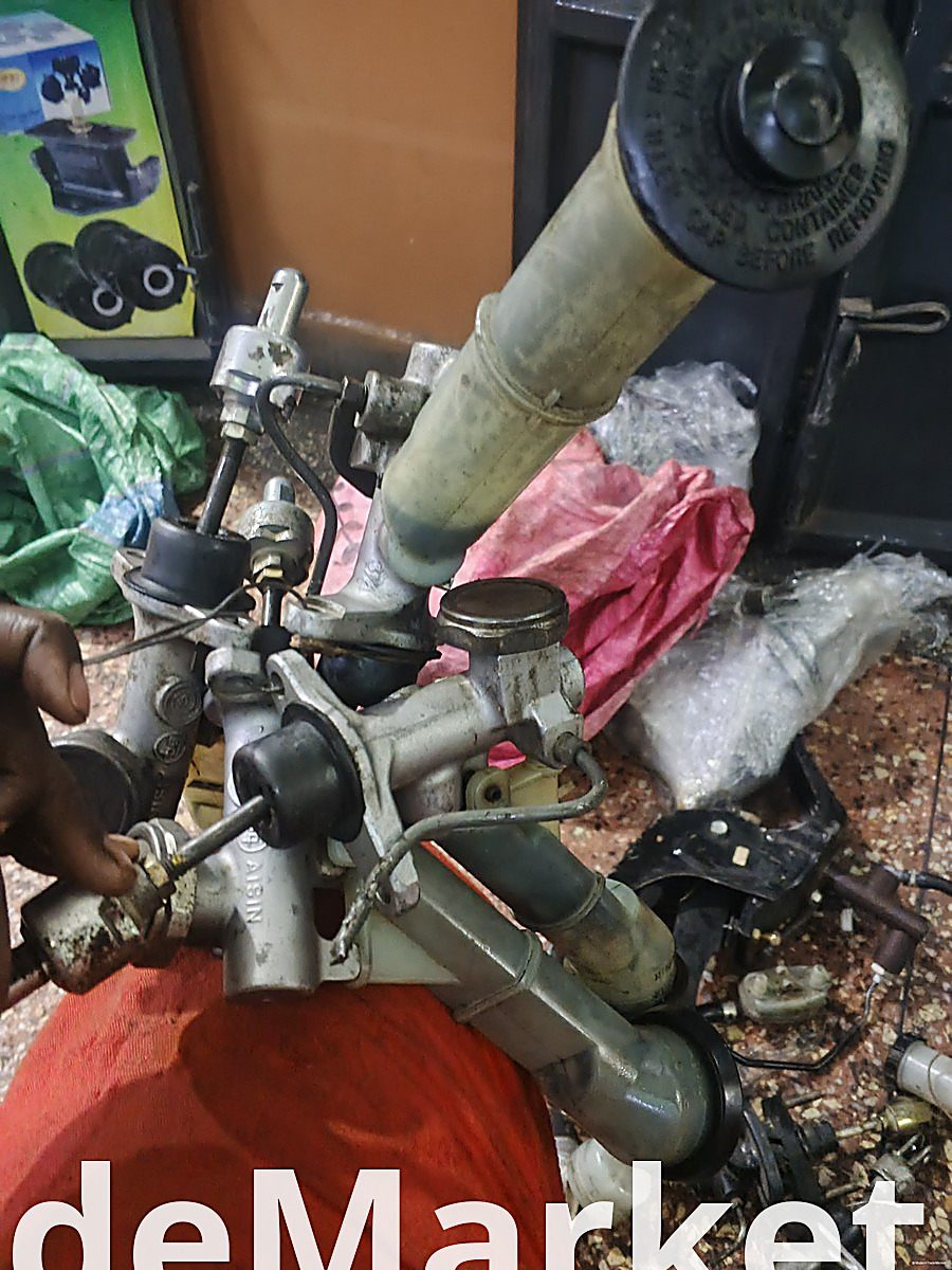 cluch cylinder Toyota land cruiser 