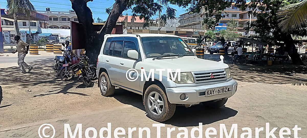 Mitsubishi Pajero iO