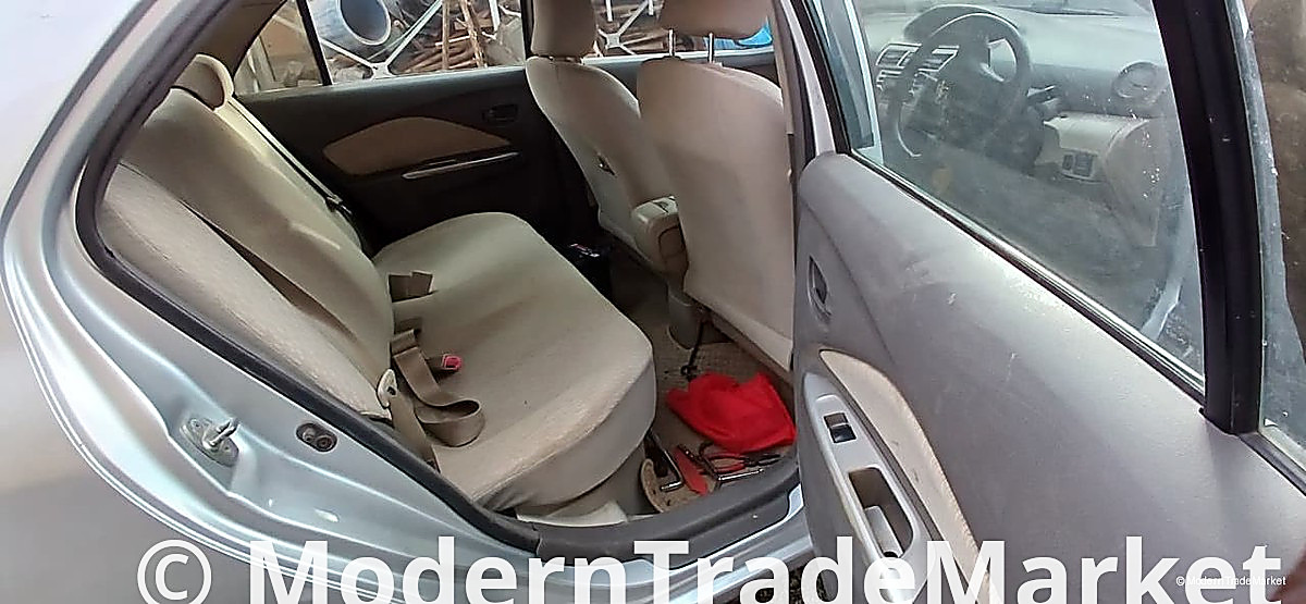 Toyota belta 1000cc yom 2010 2wd 