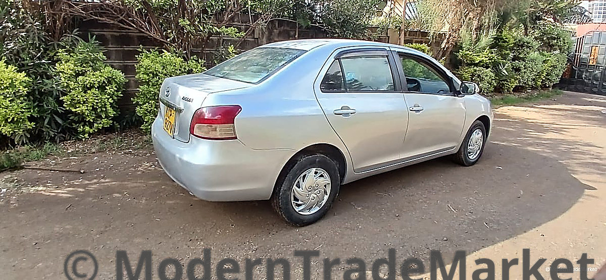 Toyota belta 1000cc yom 2010 2wd 