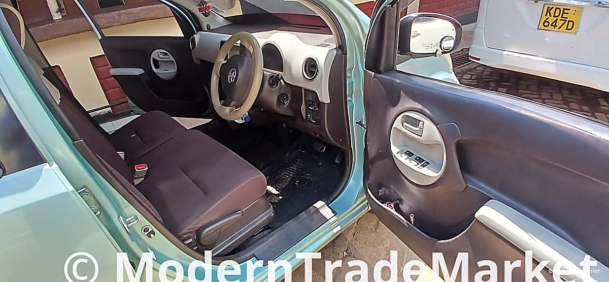 Toyota passo original paint 1300cc 