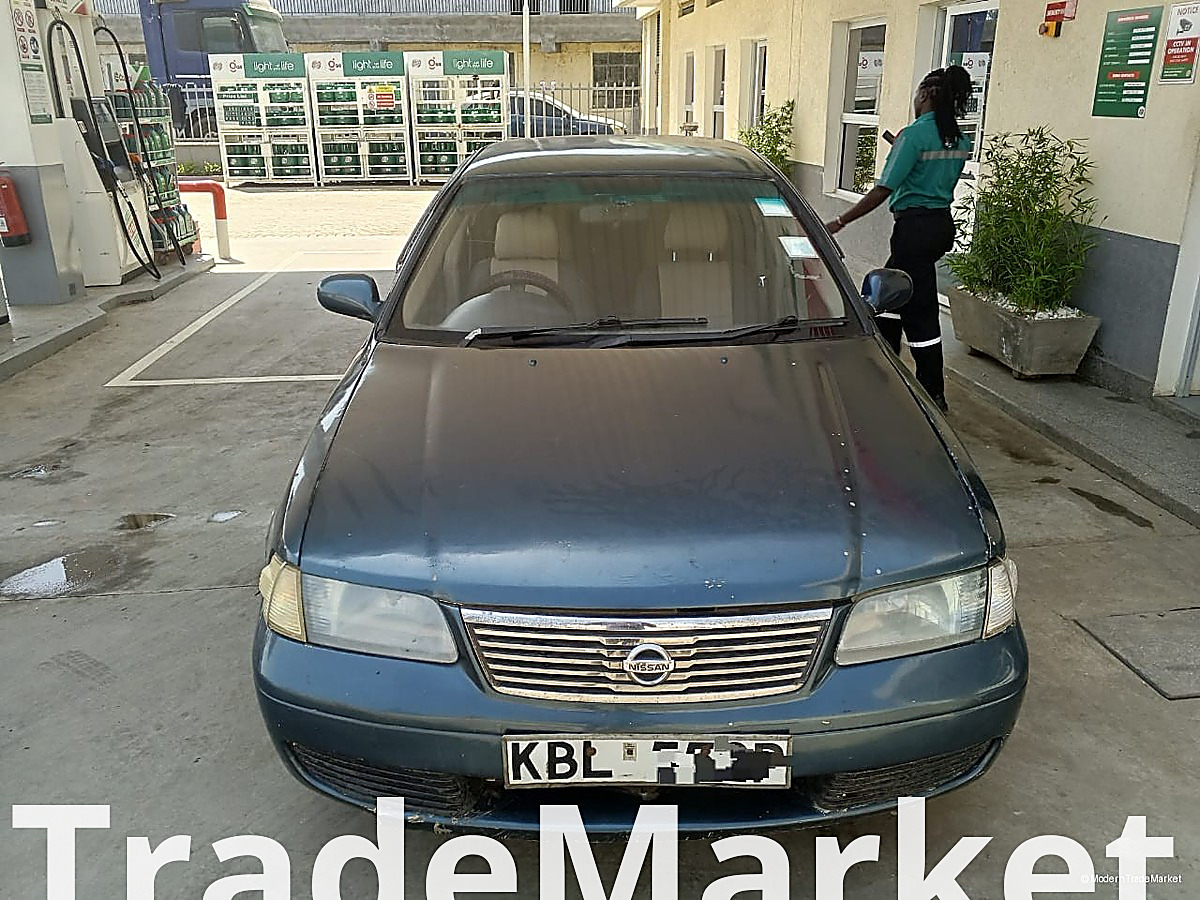 NISSAN SUNNY B15