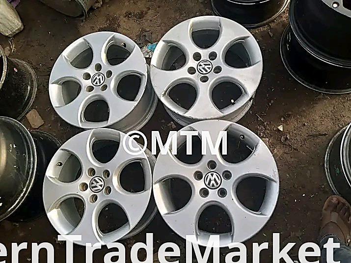 tyres and Rims at slightly negotiable prices and guaranteed to our customers,,,free delivery countrywide