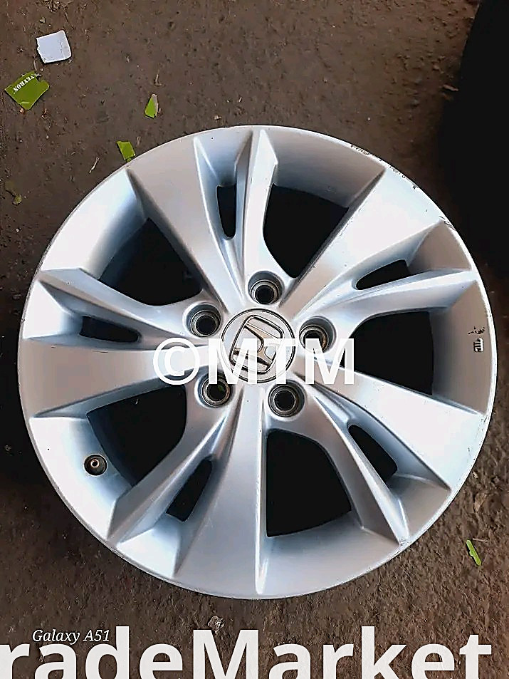 tyres and Rims at slightly negotiable prices and guaranteed to our customers,,,free delivery countrywide