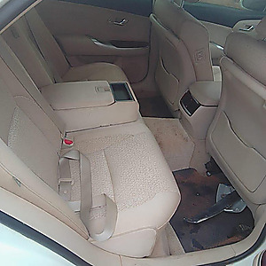 toyota crown perl white