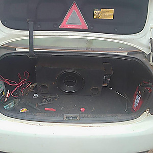 toyota crown perl white