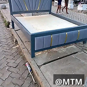 mochet bed