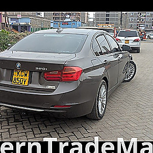 BMW 320i