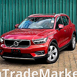 2018 VOLVO XC40 