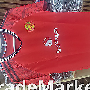 Man U Fan Replica 200